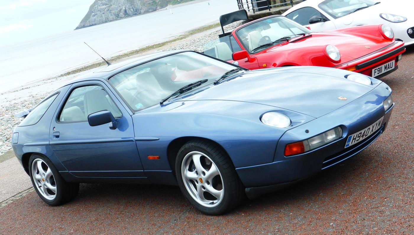 Porsche 928 | blue