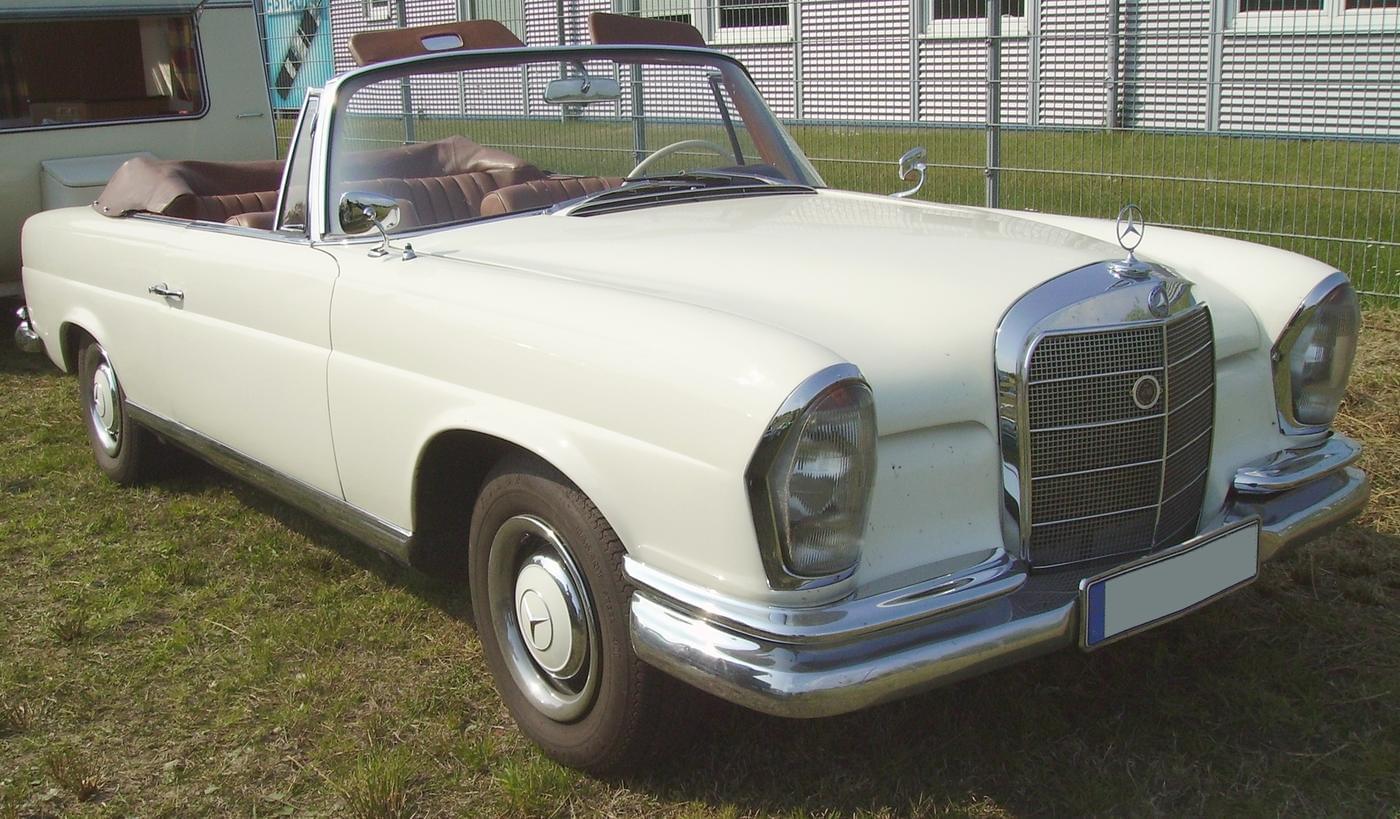 Mercedes-Benz W111 | cabriolet || white